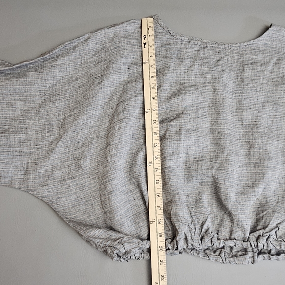 bryn Walker Heathered Gray Cropped Dolman Pullover - Picture 5 of 8